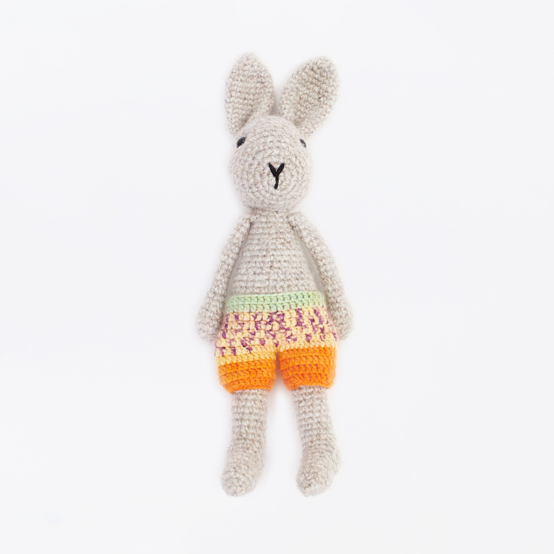 

Декоративные украшения Dashkova.Home, Бежевый декор <<Кролик Клоди в пёстрых шортах>> Dashkova.Home