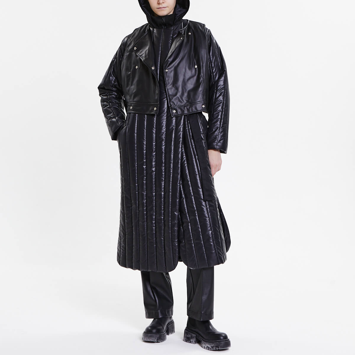 

Пуховики и зимние куртки INACHE, Чёрная двухслойная куртка INACHE